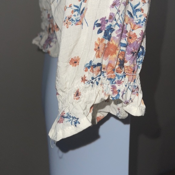 Rewind Off Shoulder Rutched Crop - Picture 5 of 6